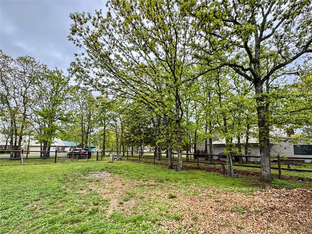 105 Summit Ridge Drive Tahlequah, OK 74464
