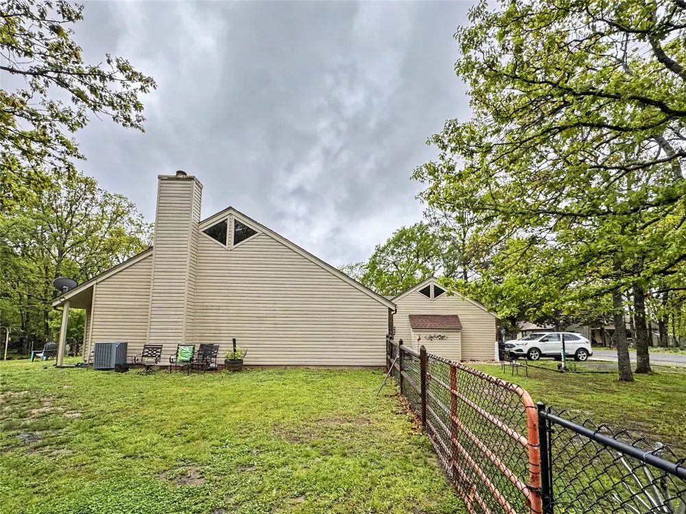 105 Summit Ridge Drive Tahlequah, OK 74464