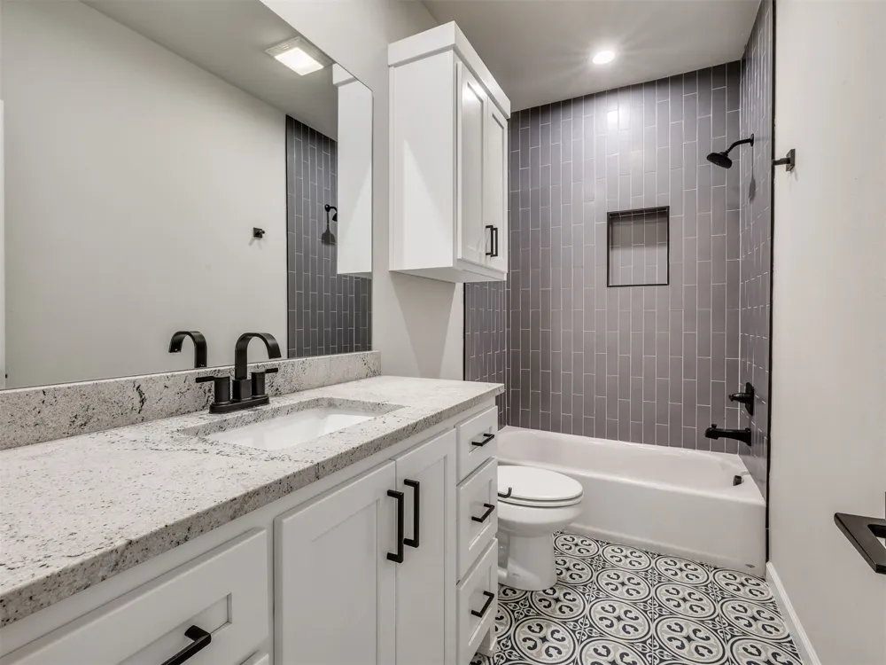 3211 E 169th Street S Bixby, OK 74008