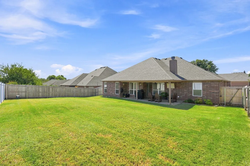 7424 E Indianola Street Broken Arrow, OK 74014