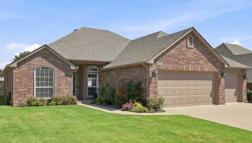 7424 E Indianola Street Broken Arrow, OK 74014