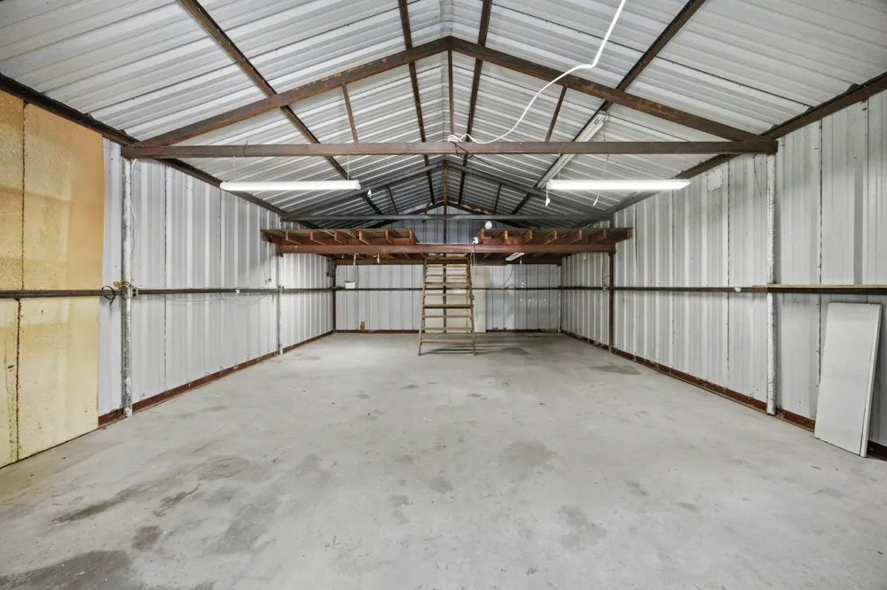 33 House Street Eufaula, OK 74432