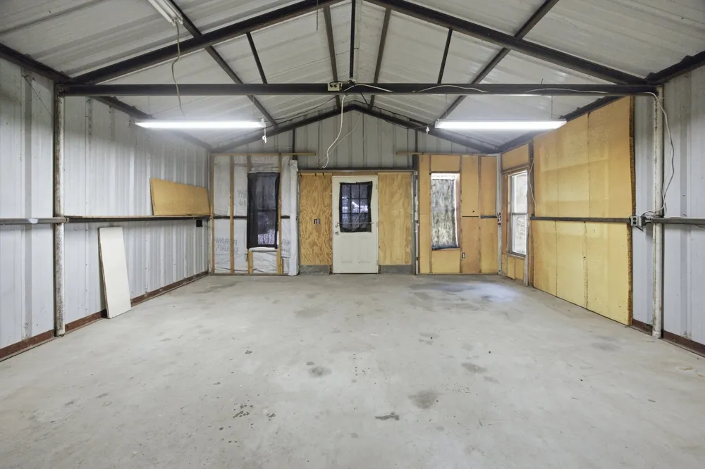 33 House Street Eufaula, OK 74432