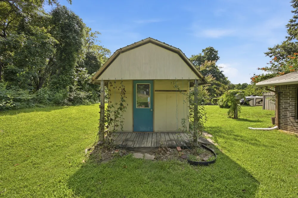 33 House Street Eufaula, OK 74432