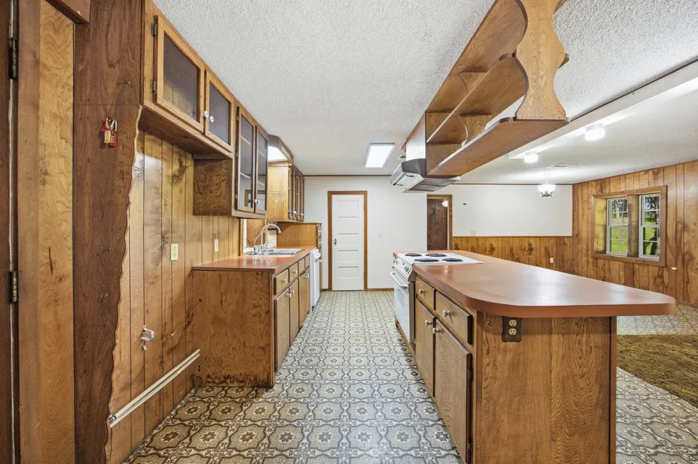 33 House Street Eufaula, OK 74432