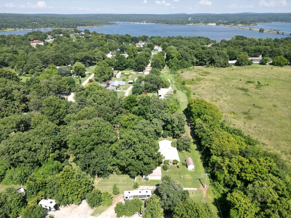 33 House Street Eufaula, OK 74432