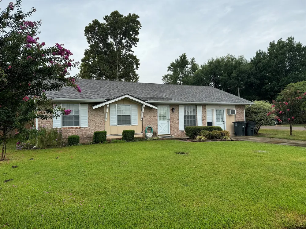 1701 Smith Durant, OK 74701