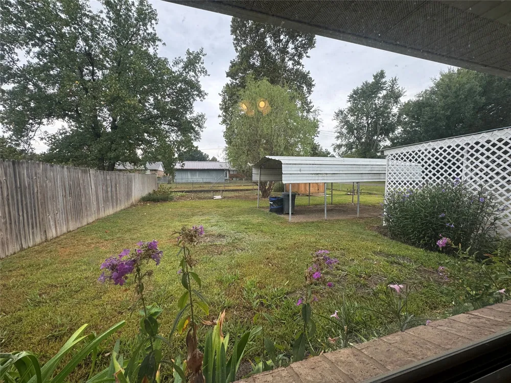 1701 Smith Durant, OK 74701