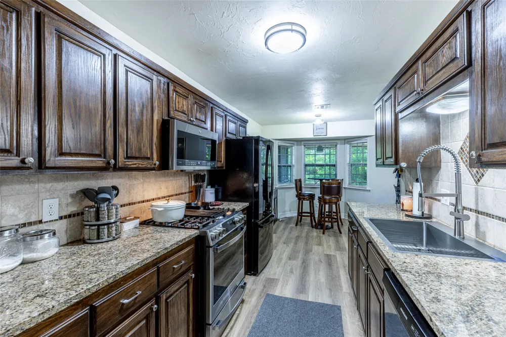 833 W 23rd Street Claremore, OK 74017