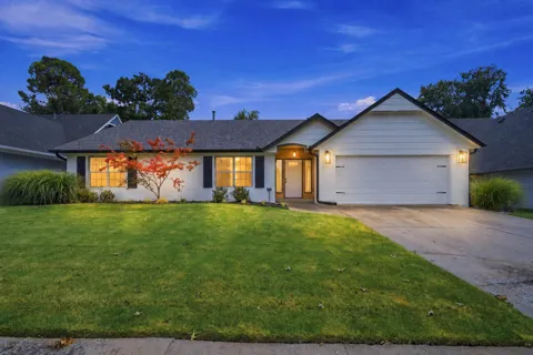 2317 W Nashville Court