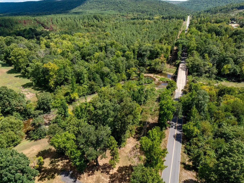 Indian Trail Smithville, OK 74957