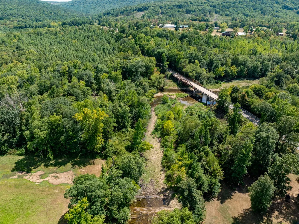 Indian Trail Smithville, OK 74957