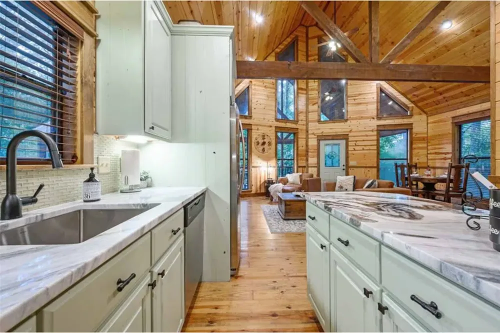 237 High Peak Trail Broken Bow, OK 74728