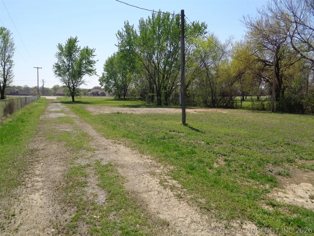 16825 E 116th Street Collinsville, OK 74021