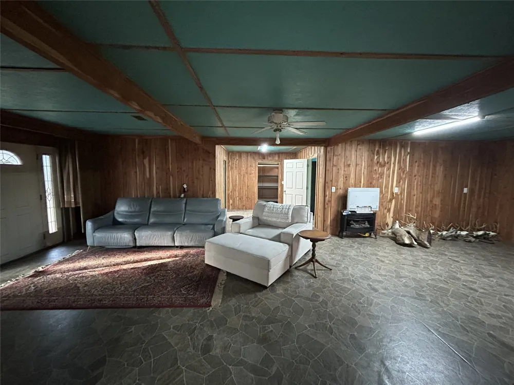 9915 SE Highway 2 Wilburton, OK 74578