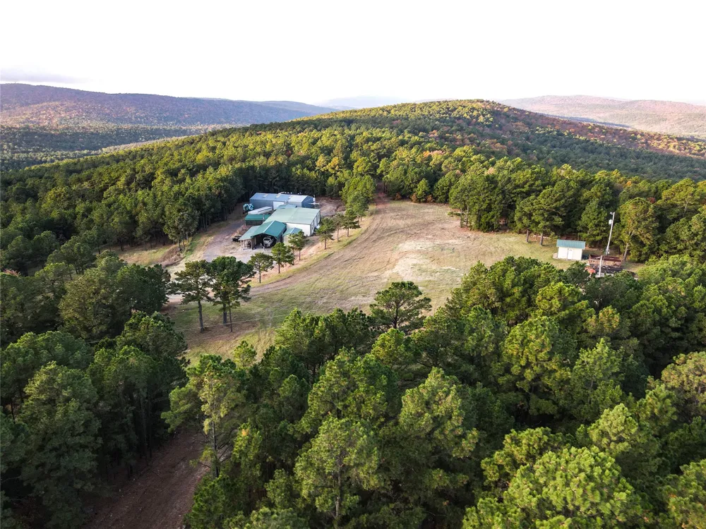 9915 SE Highway 2 Wilburton, OK 74578