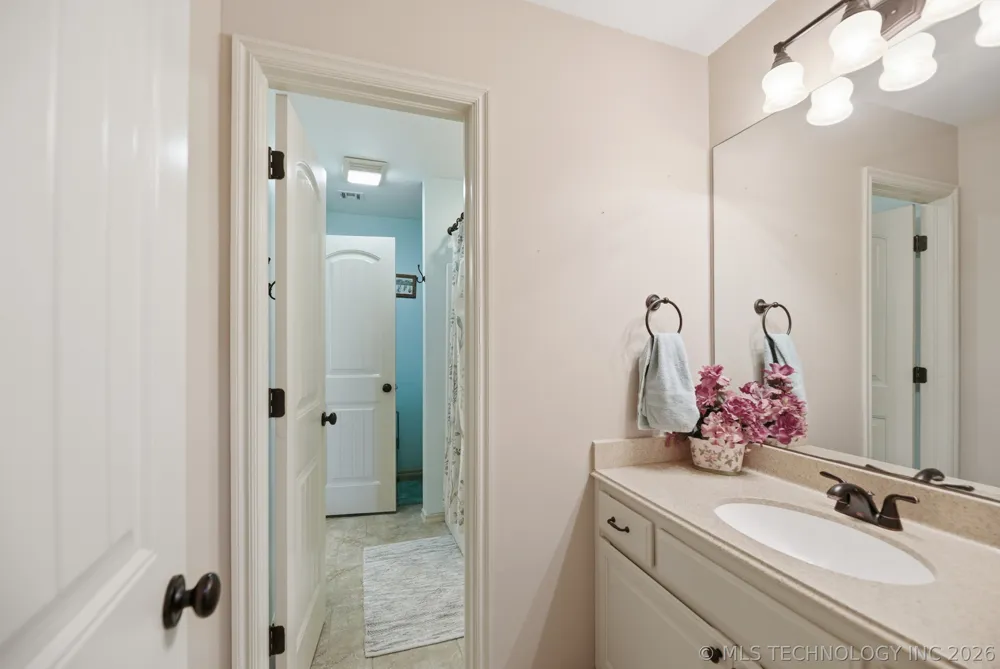 602 Cross Timbers Boulevard Sapulpa, OK 74066