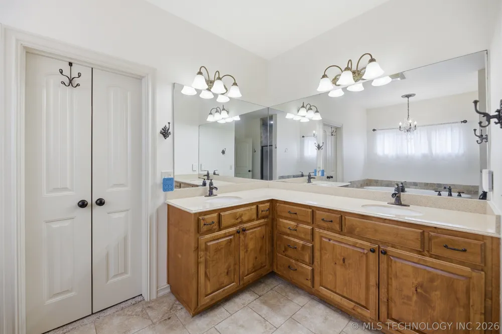 602 Cross Timbers Boulevard Sapulpa, OK 74066