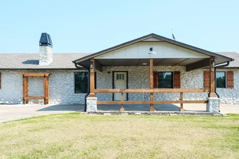 7157 E Hwy 266