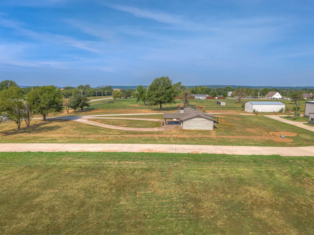 7157 E Hwy 266 Claremore, OK 74019