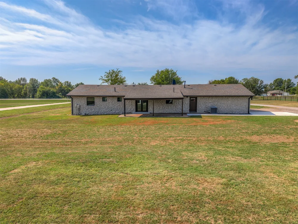 7157 E Hwy 266 Claremore, OK 74019