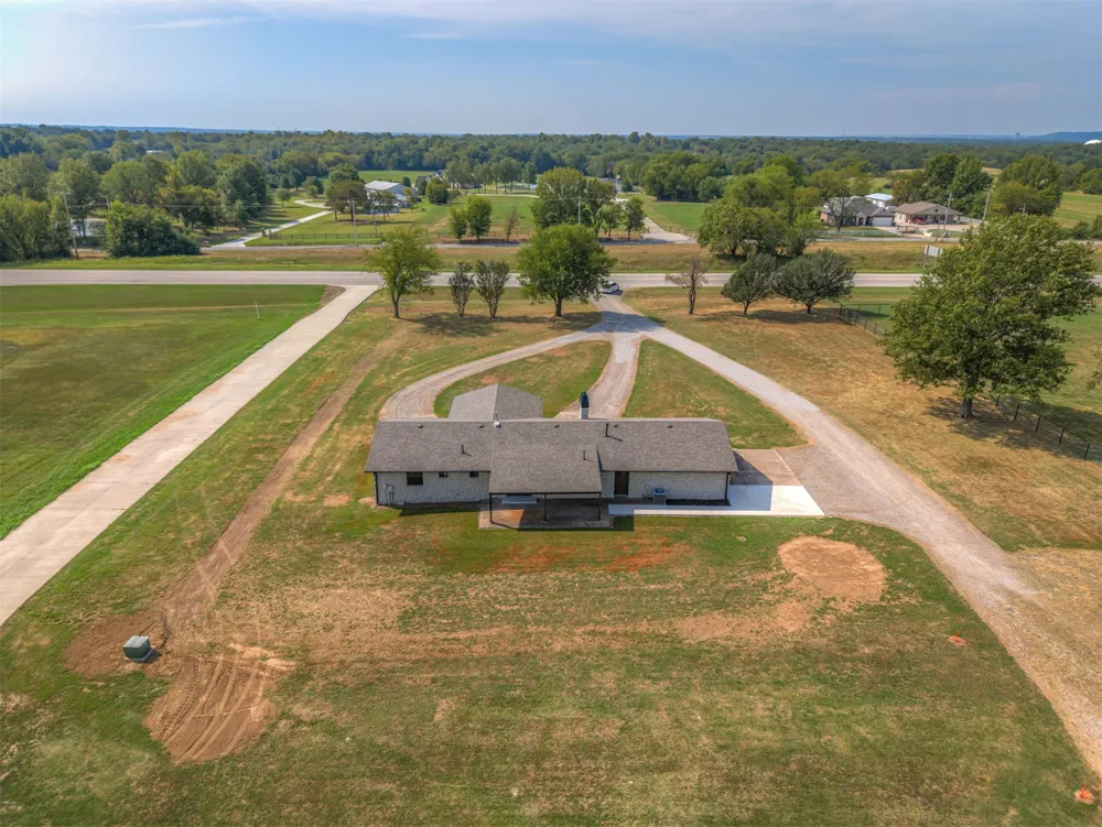 7157 E Hwy 266 Claremore, OK 74019