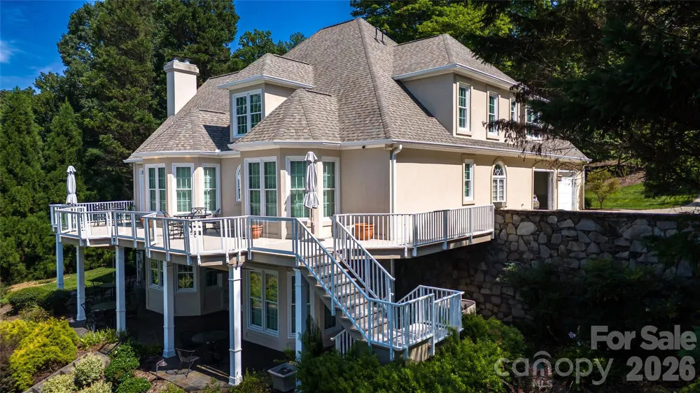 1563 Calls Lodge Court Morganton, NC 28655
