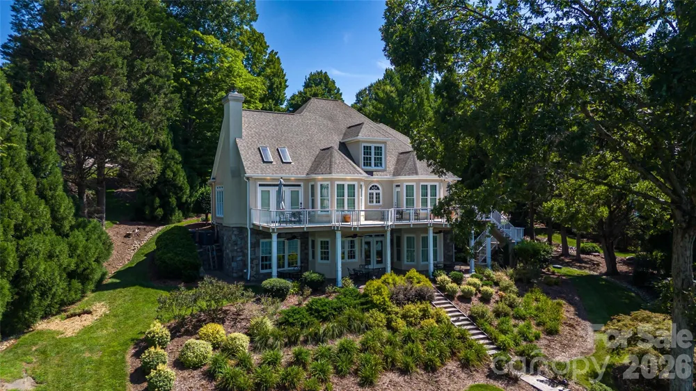 1563 Calls Lodge Court Morganton, NC 28655