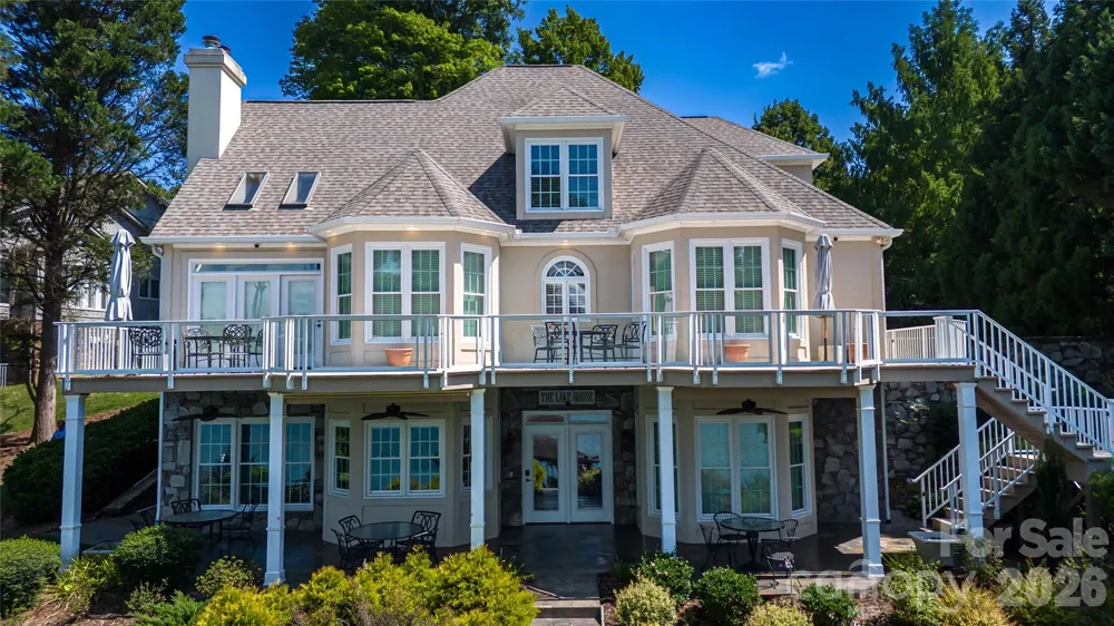 1563 Calls Lodge Court Morganton, NC 28655