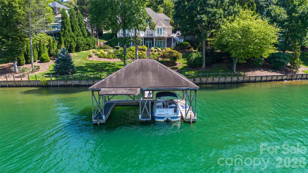 1563 Calls Lodge Court Morganton, NC 28655