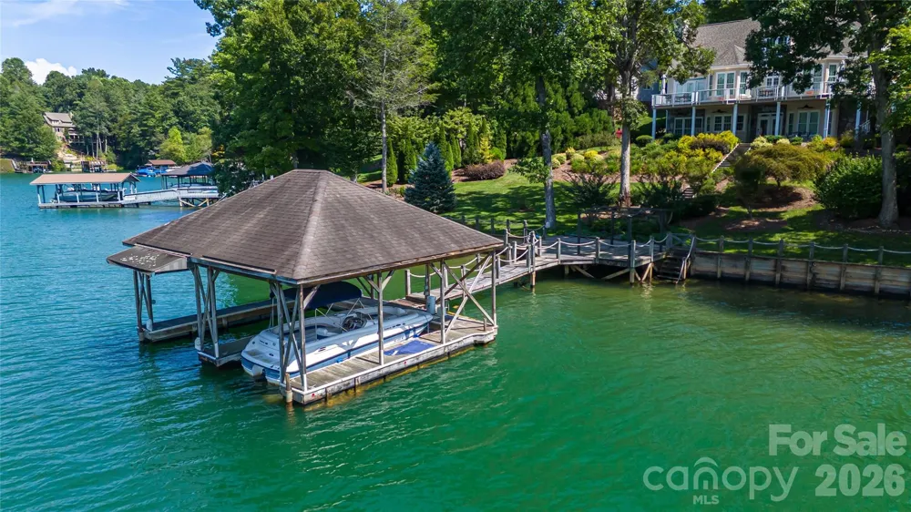 1563 Calls Lodge Court Morganton, NC 28655
