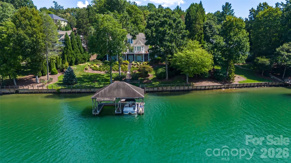 1563 Calls Lodge Court Morganton, NC 28655