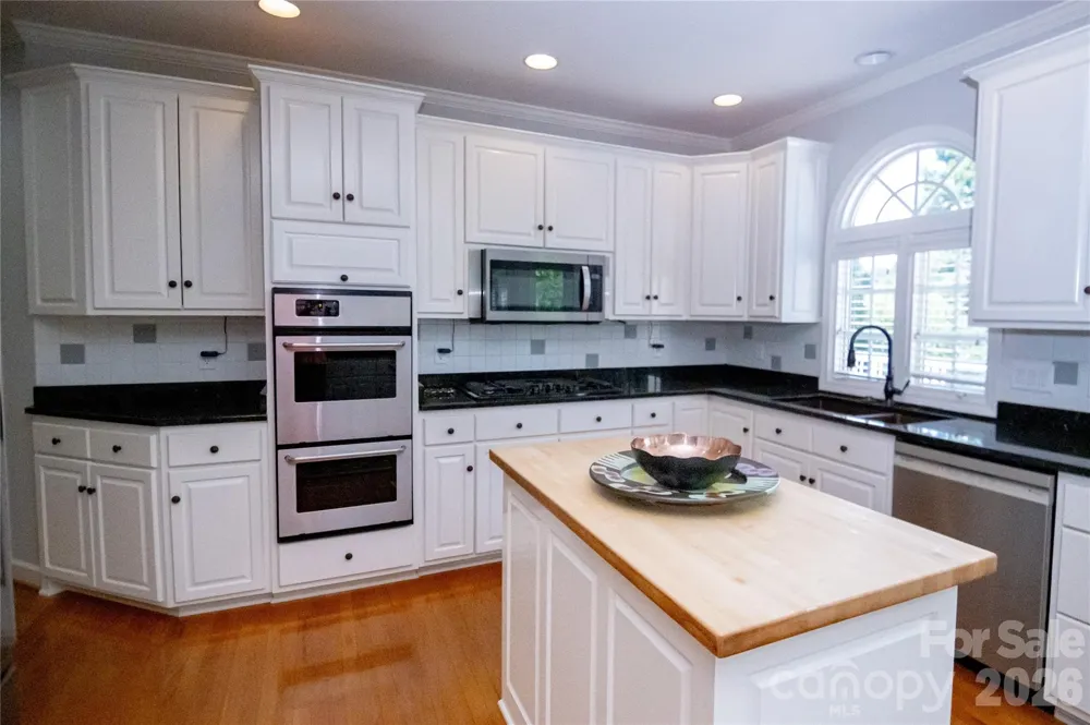 1563 Calls Lodge Court Morganton, NC 28655