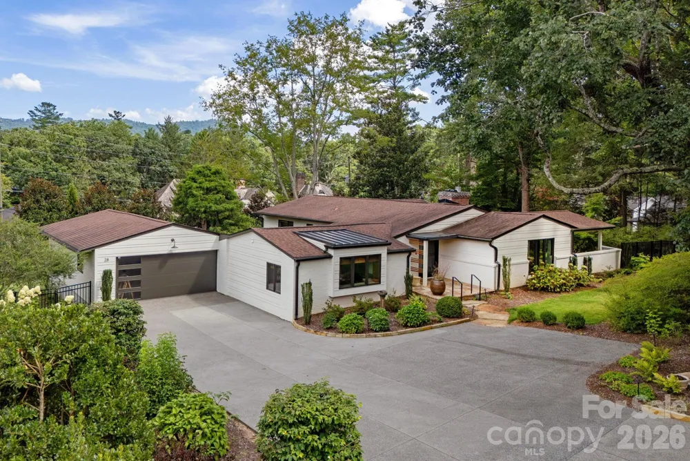 28 Forest Road Asheville, NC 28803