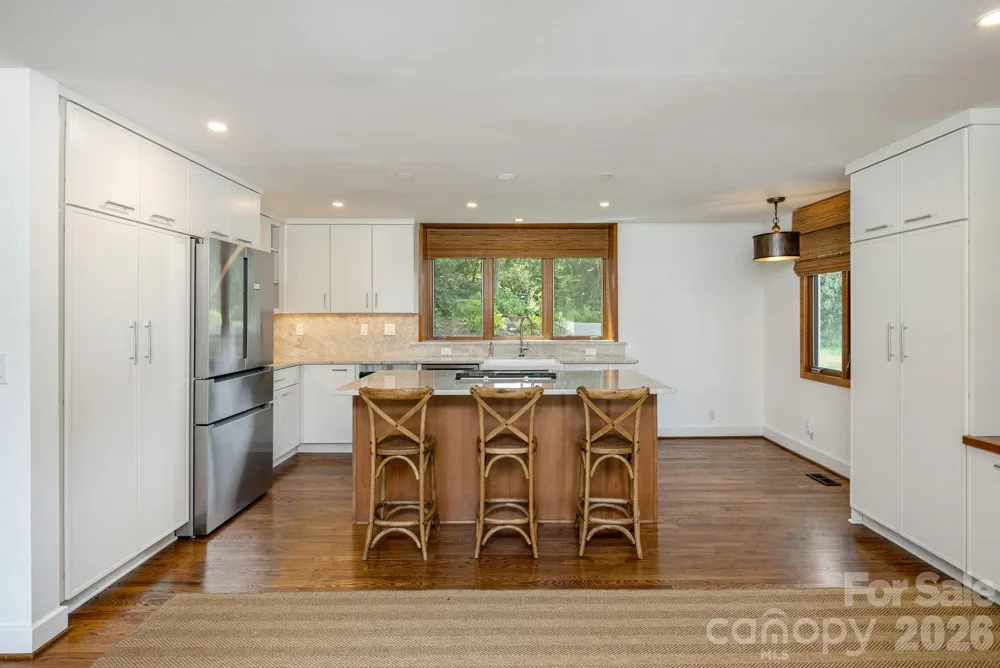 28 Forest Road Asheville, NC 28803