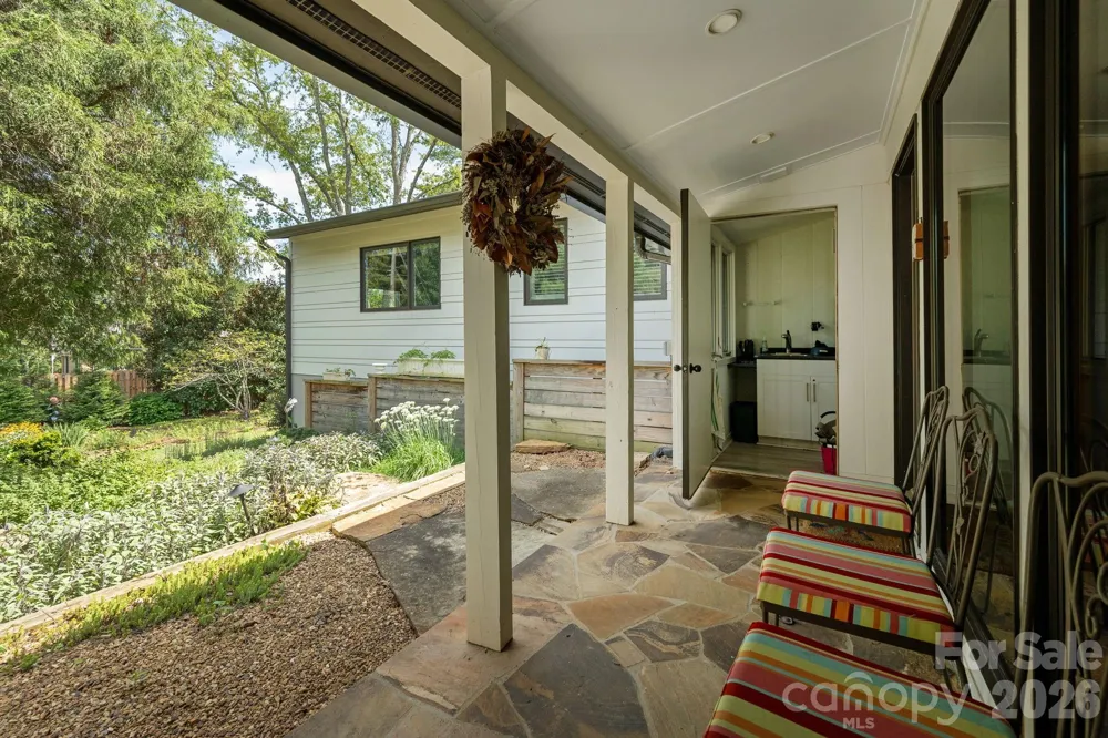 28 Forest Road Asheville, NC 28803