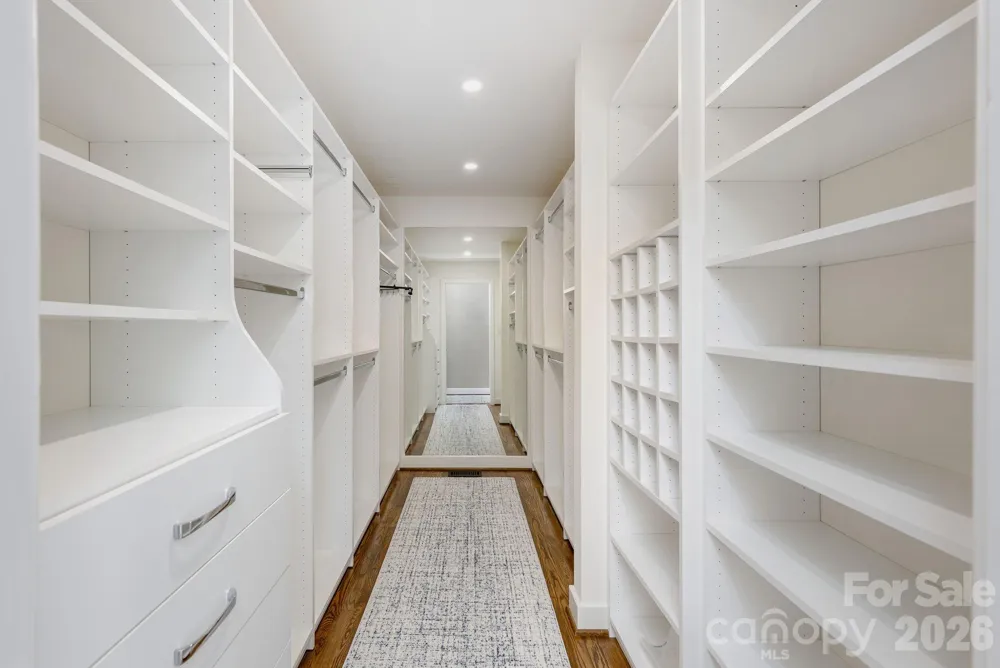 28 Forest Road Asheville, NC 28803