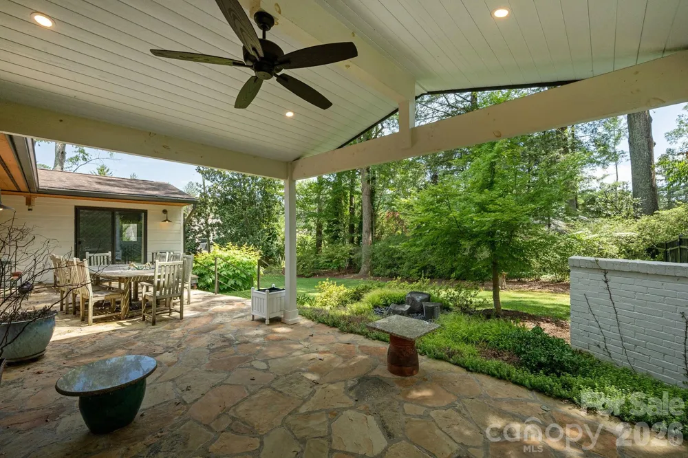 28 Forest Road Asheville, NC 28803