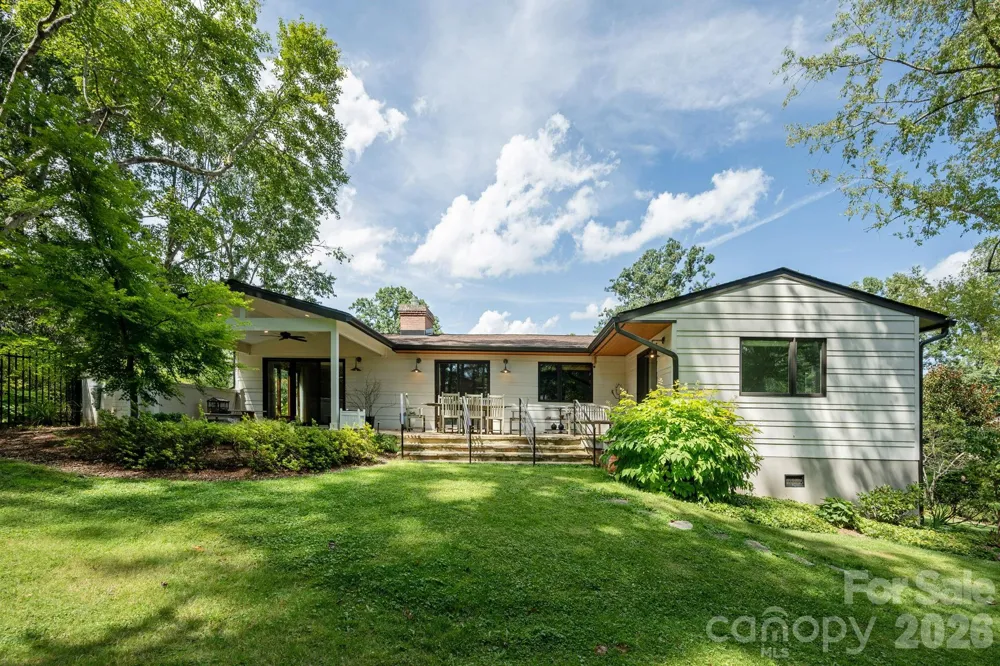28 Forest Road Asheville, NC 28803