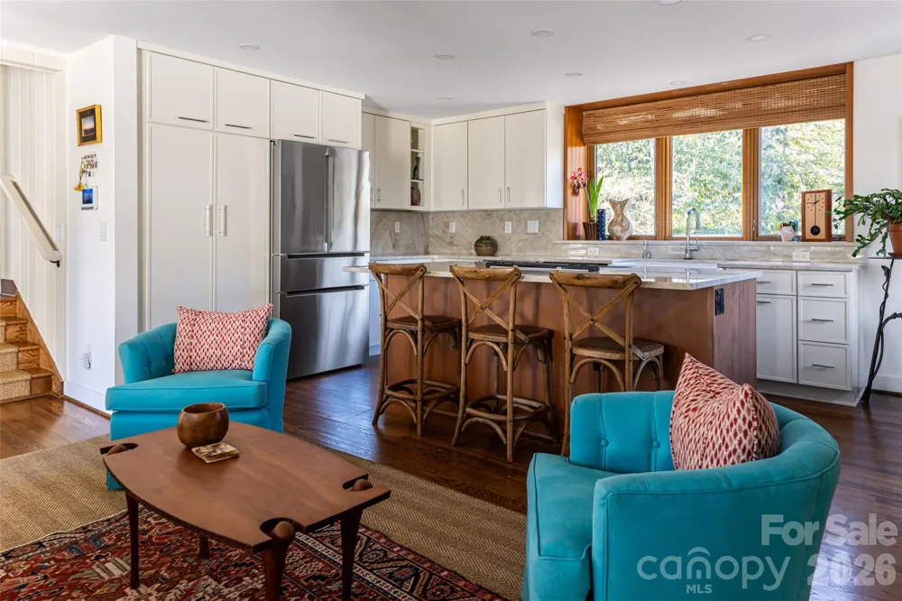 28 Forest Road Asheville, NC 28803