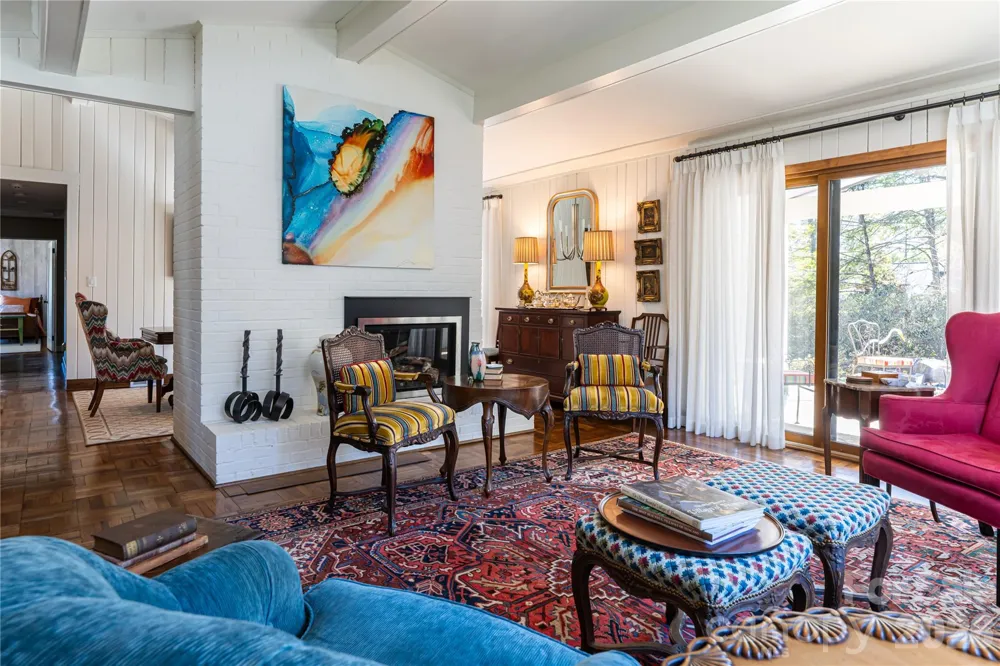 28 Forest Road Asheville, NC 28803