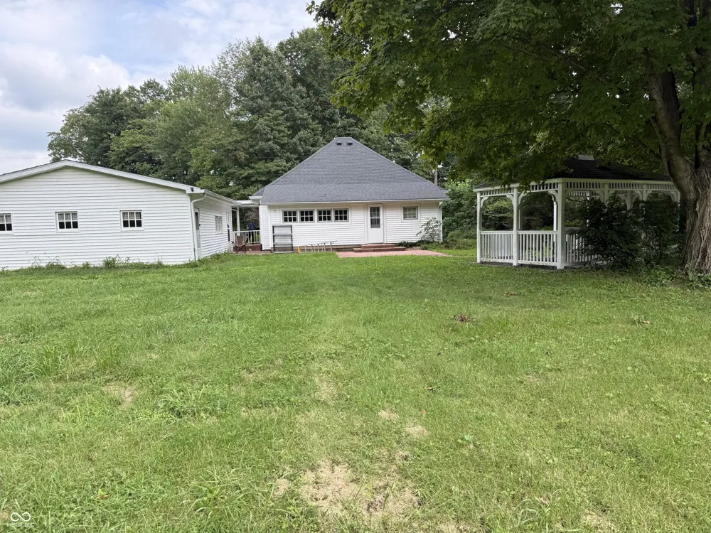 588 W Cardinal Road Rockville, IN 47872
