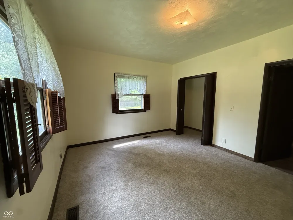 588 W Cardinal Road Rockville, IN 47872