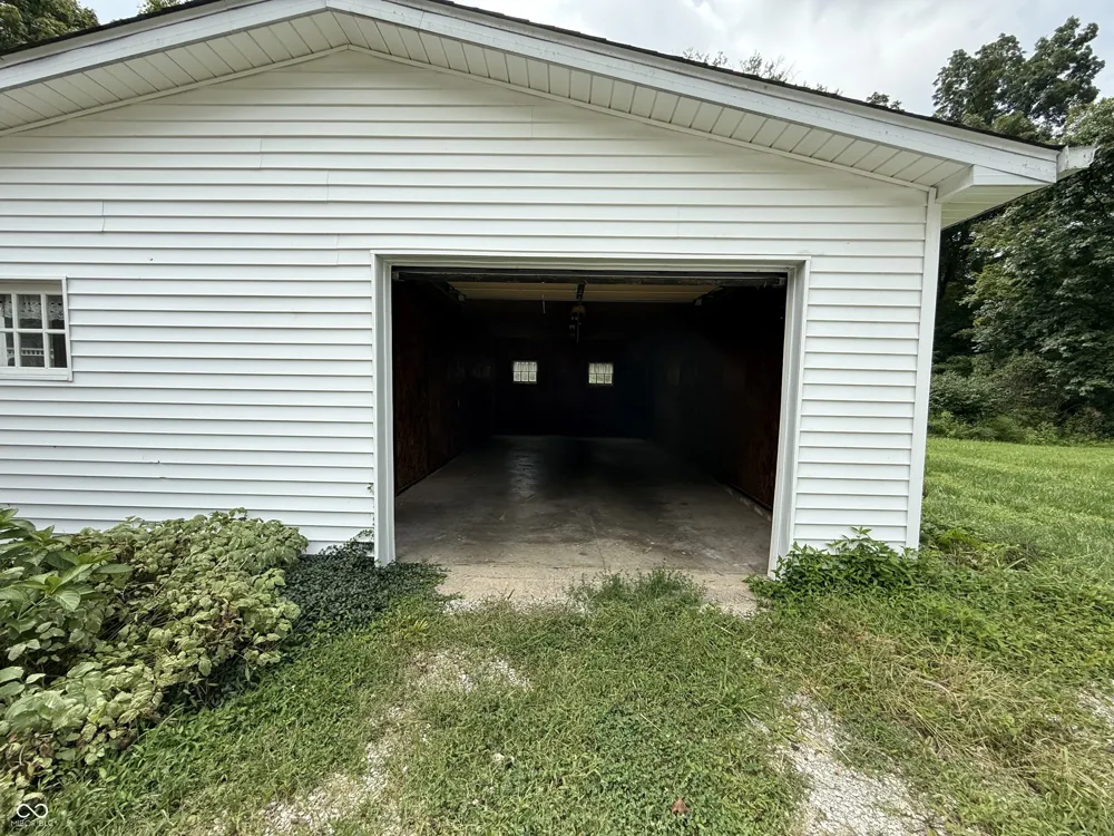588 W Cardinal Road Rockville, IN 47872