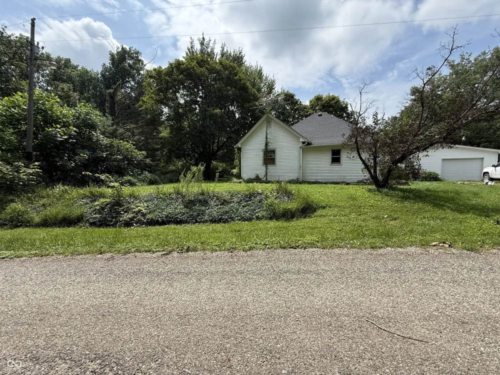 588 W Cardinal Road Rockville, IN 47872