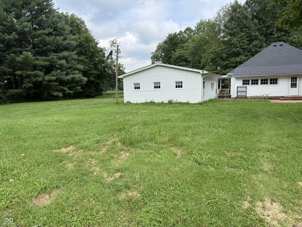 588 W Cardinal Road Rockville, IN 47872