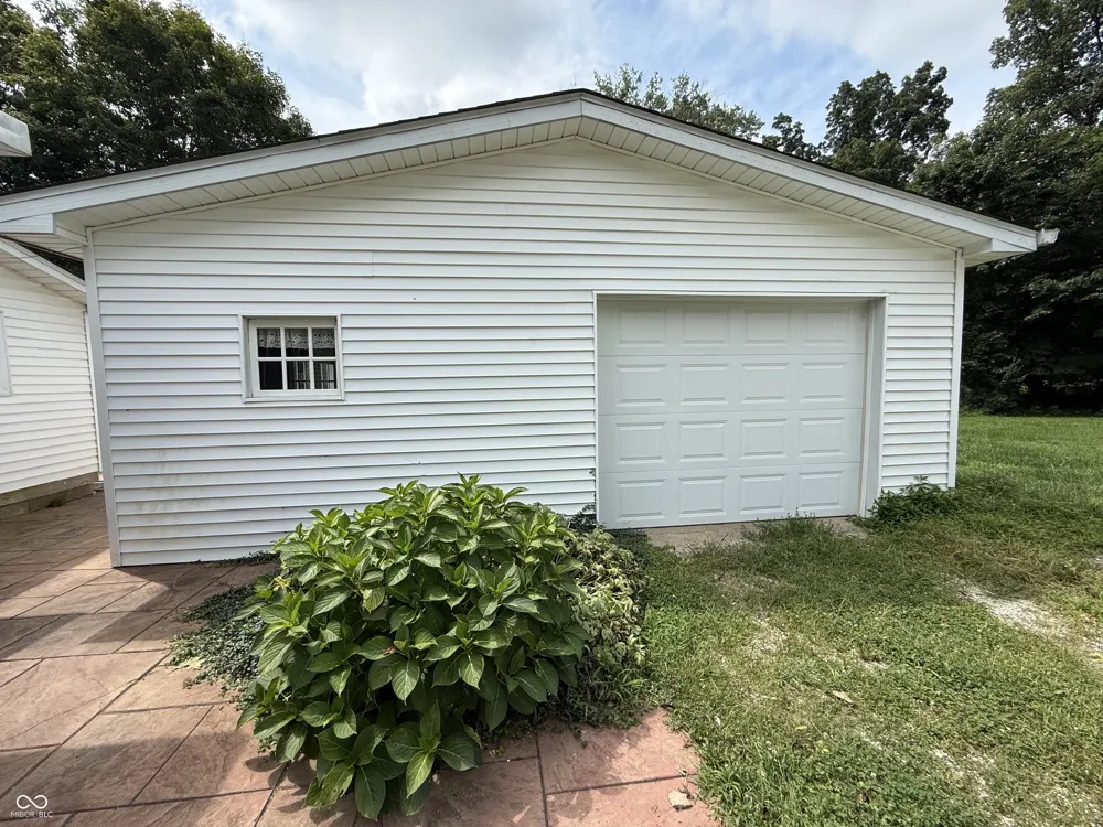 588 W Cardinal Road Rockville, IN 47872