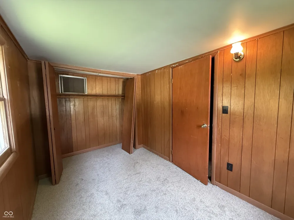 588 W Cardinal Road Rockville, IN 47872