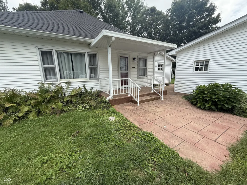 588 W Cardinal Road Rockville, IN 47872
