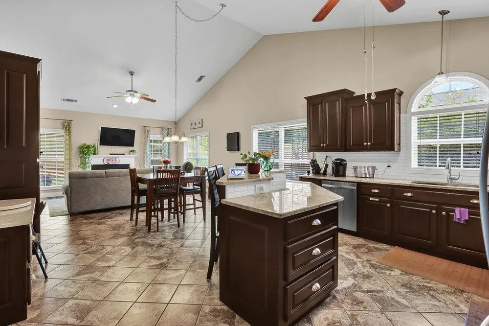 4337 Shag Bark Trail Gainesville, GA 30507